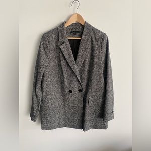 Modern houndstooth blazer